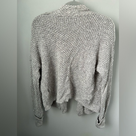 ABERCROMBIE AND FITCH HIGH LOW WOMENS CARDIGAN SZ M - Picture 4 of 4